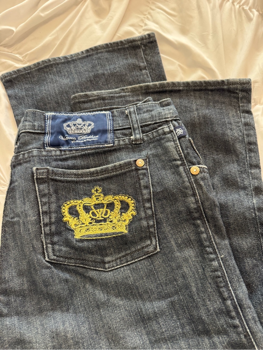 Victoria Beckham Rock & Republic Dark Blue Jeans with Gold Crown Embroidery - Picture 7 of 7